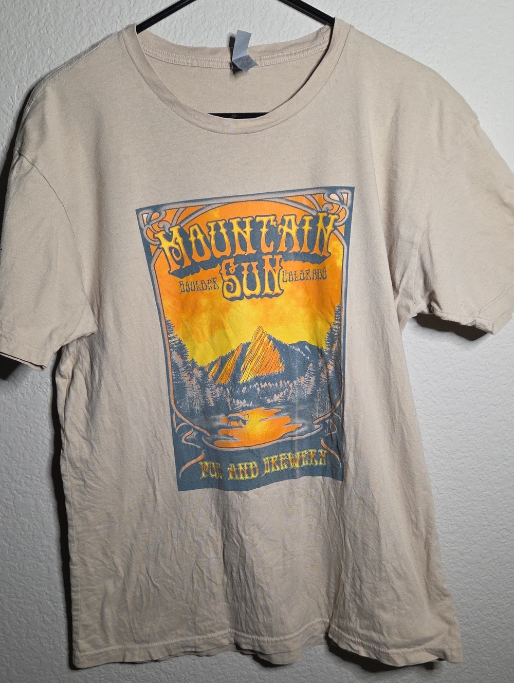 Mountain Sun - Boulder, Co Graphic Tshirt
